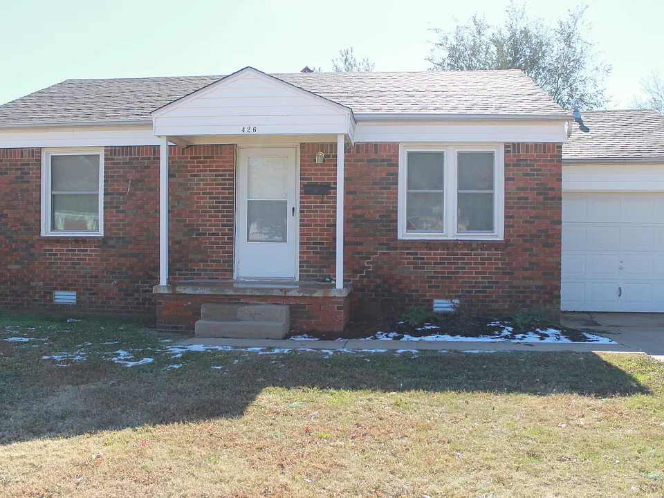 426 E Northrup Dr