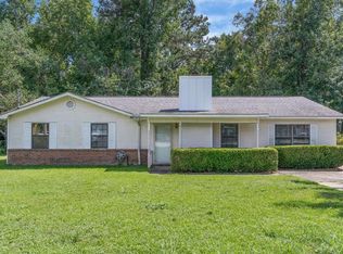 104 Hickory Nut Cir, Dothan, AL 36301