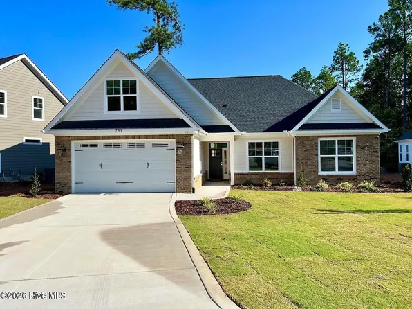 255 Luss Lane, Southern Pines, NC 28387