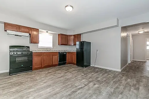 1126 Lakeview Ave Photo 1