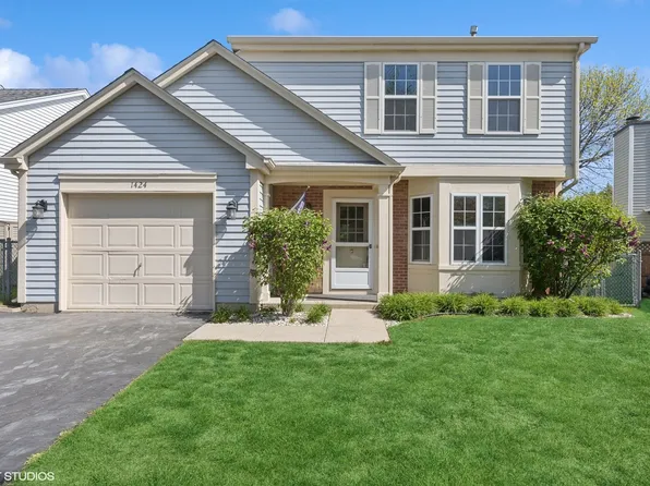 1424 Summerhill Dr, Mundelein, IL 60060