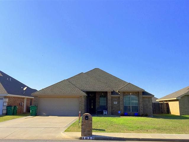 1st image of 1012 Pawhuska Ln