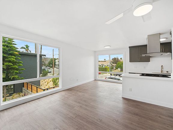 4th image of 1725 Freeman Ave #1