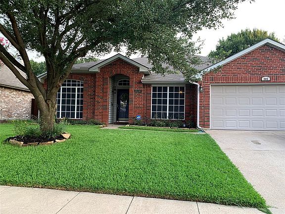 3rd image of 305 Crestview Dr