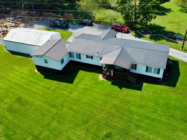 688 Anderson Rd, Lewisburg, WV 24901