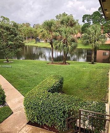 2nd image of 305 Lakeview Dr APT 201