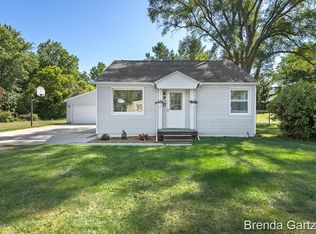 6630 Hanna Lake Ave SE, Caledonia, MI 49316