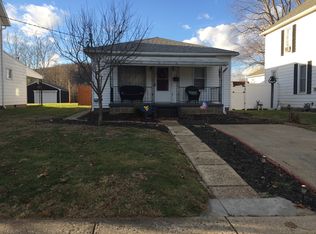 607 Riverside Dr, Saint Marys, WV 26170