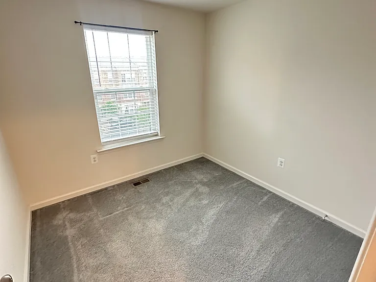 5331 Greenwich Cir — Photo 26