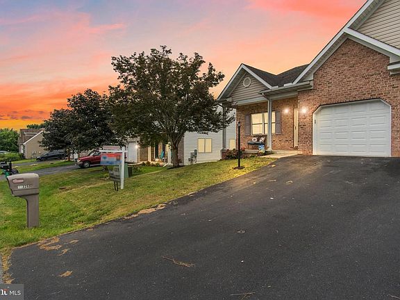 3rd image of 14226 Shelby Cir