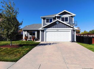 1614 Summerset Dr, Cheyenne, WY 82001