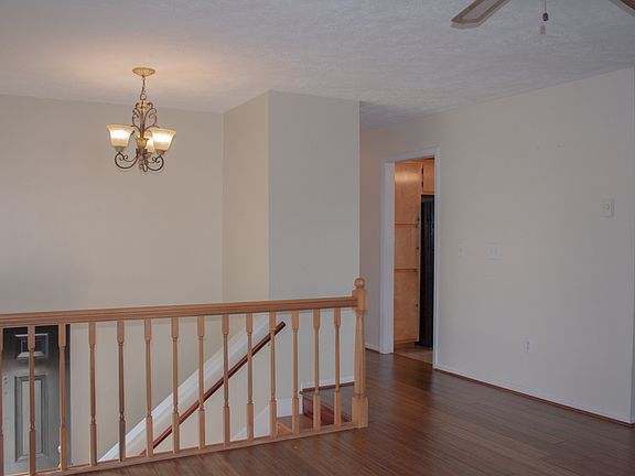Living Rm to Hall view