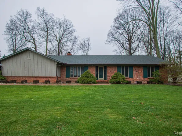 46275 Sterritt St, Utica, MI 48317