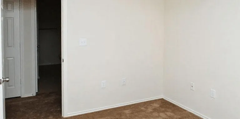 Elan Gardens Apartments — Photo 20