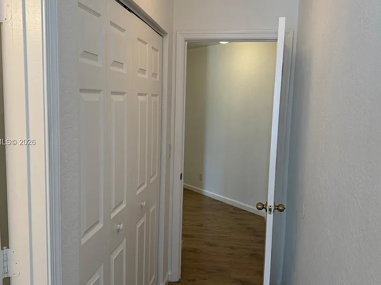 9064 NW 54th St #9064 — Photo 31