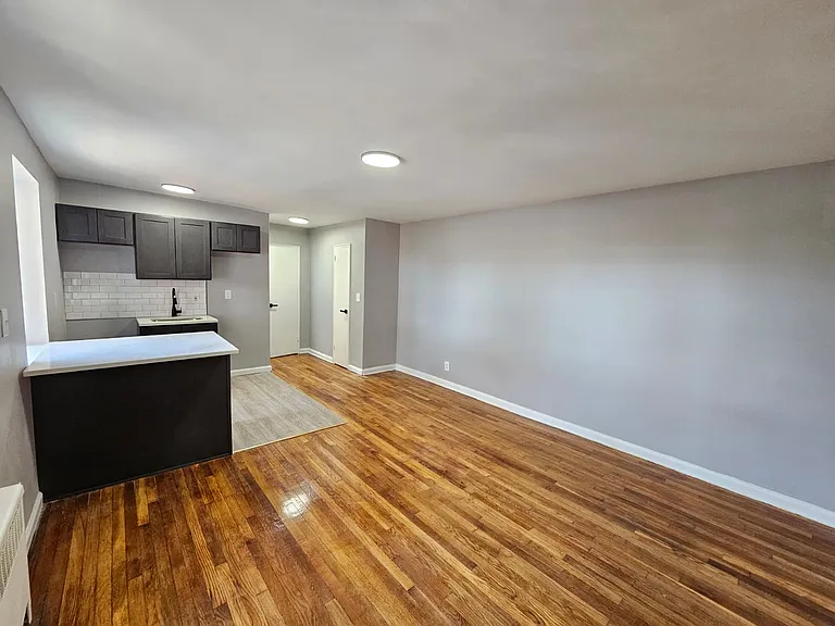 1280 Clinton Ave #C — Photo 3