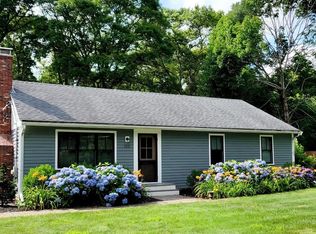 125 Highpoint Rd, Marstons Mills, MA 02648