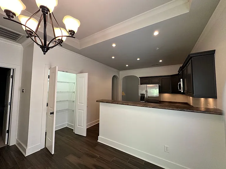 358 Kingston Cir — Photo 14