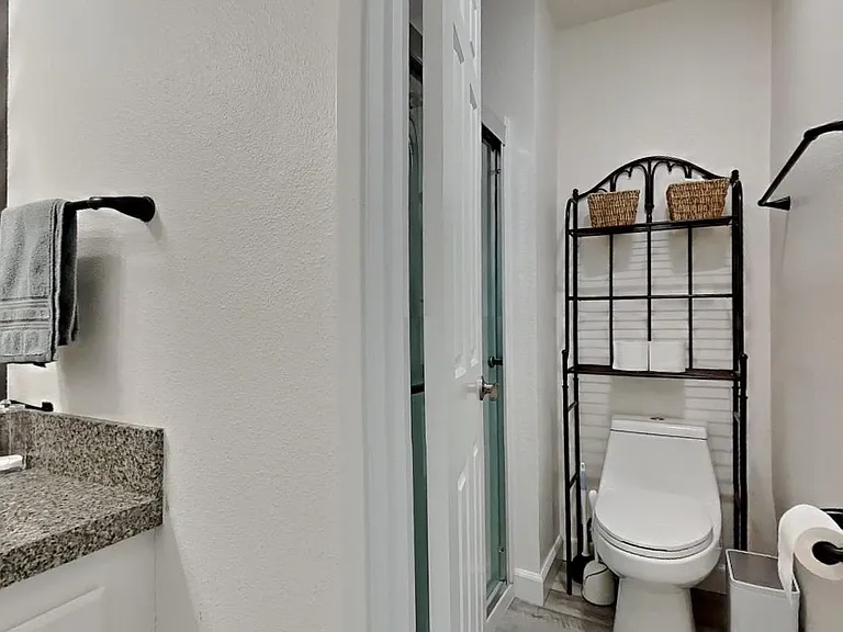 3400 Sullivan Ct #215 — Photo 8