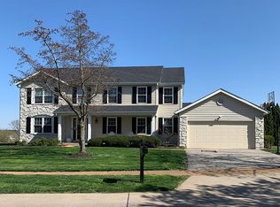 14884 Grantley Dr, Chesterfield, MO 63017