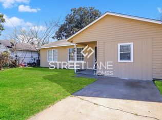 42 Burress St, Houston, TX 77022