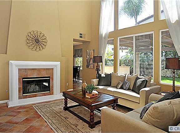 4th image of 2550 Horton Dr
