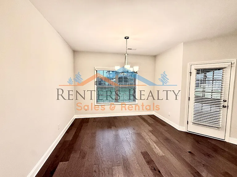 104 Colony Cove Dr — Photo 15