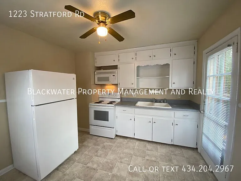 1223 Stratford Rd — Photo 2