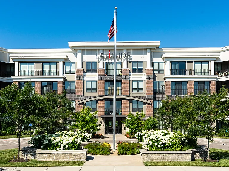 Latitude at Deerfield Crossing — Photo 25