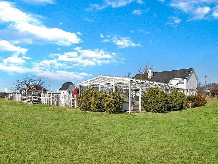 7737 County Road 138 — Photo 16