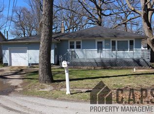 4488 E Oak St, Griffith, IN 46319