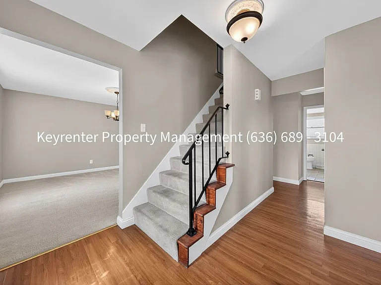 15362 Olive Blvd — Photo 10