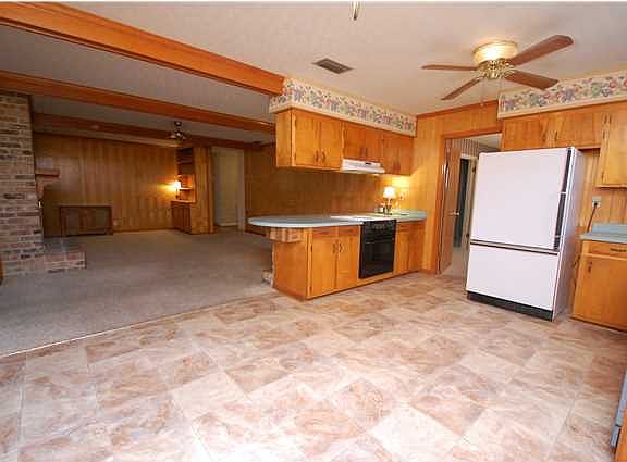 3rd image of 3755 Heritage Dr N