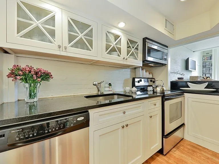 124 Beacon St #6-F-F — Photo 7