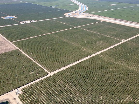 4th image of Avenue 24 & Rd #208