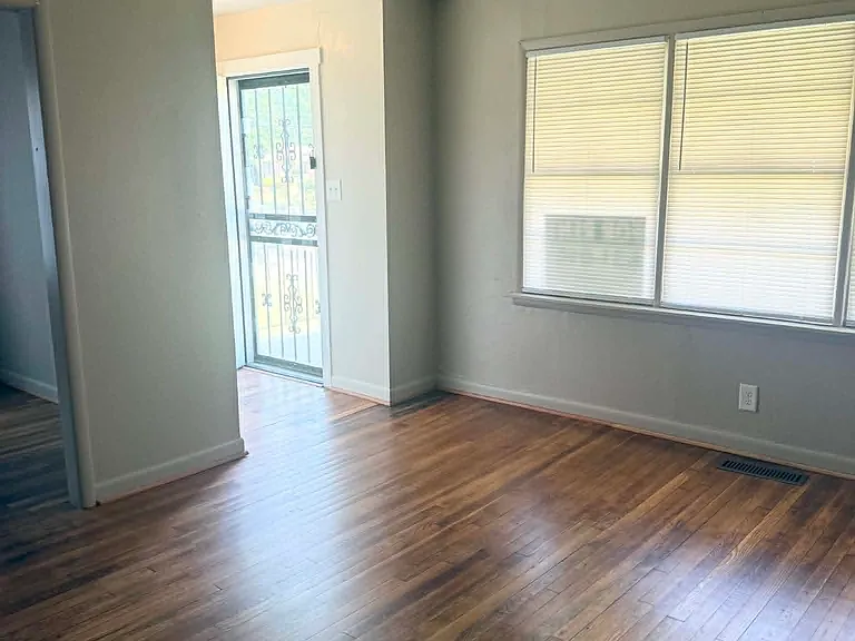 937 Center Way SW — Photo 12