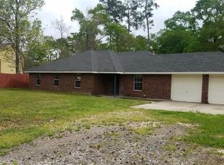 16703 Lake Cir, Conroe, TX 77302