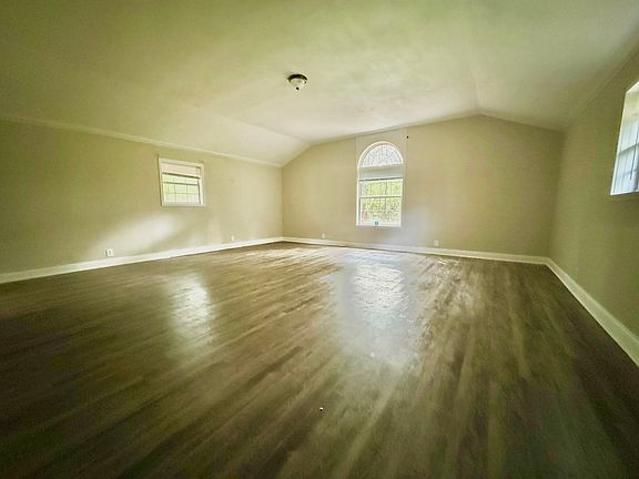 5th image of 337 Bellburn Rd