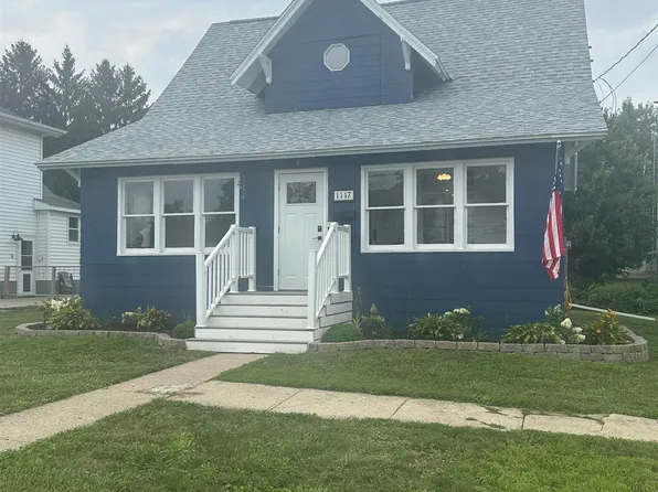 1117 4th Ave, Ackley, IA 50601