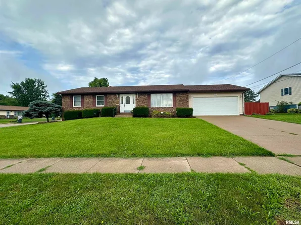 2700 N 12th St, Clinton, IA 52732