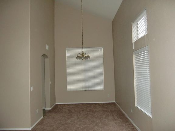 2nd image of 1921 W Oriole Way