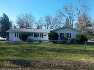 1694 Possum Track Rd, Alger, MI 48610