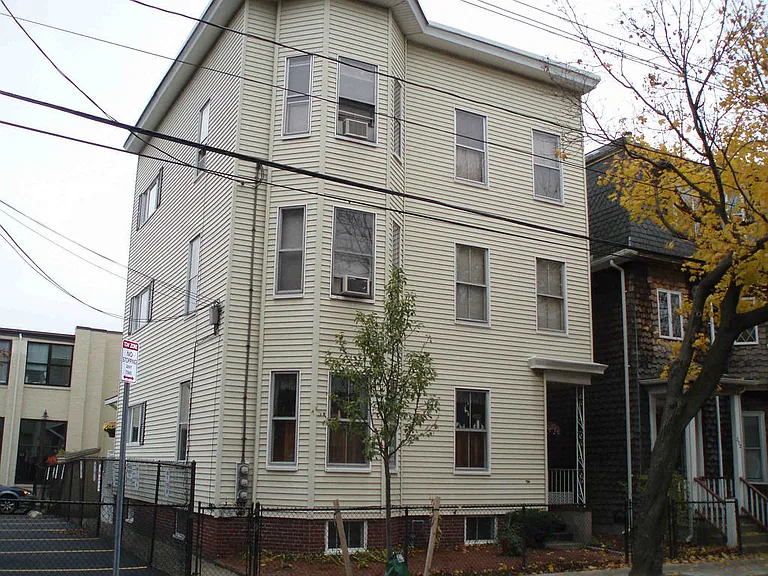 230 Brookline St #3 — Photo 4
