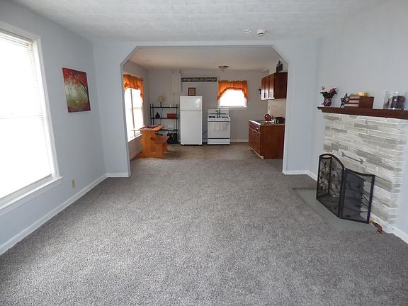 4th image of 441 Catherine St