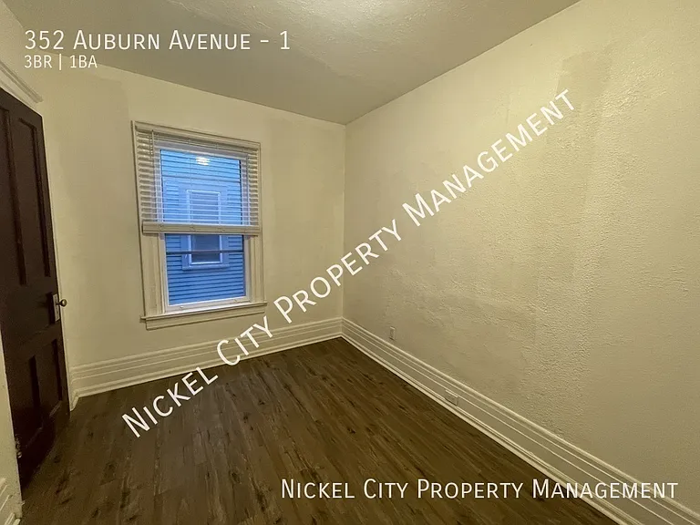352 Auburn Ave #1 — Photo 3