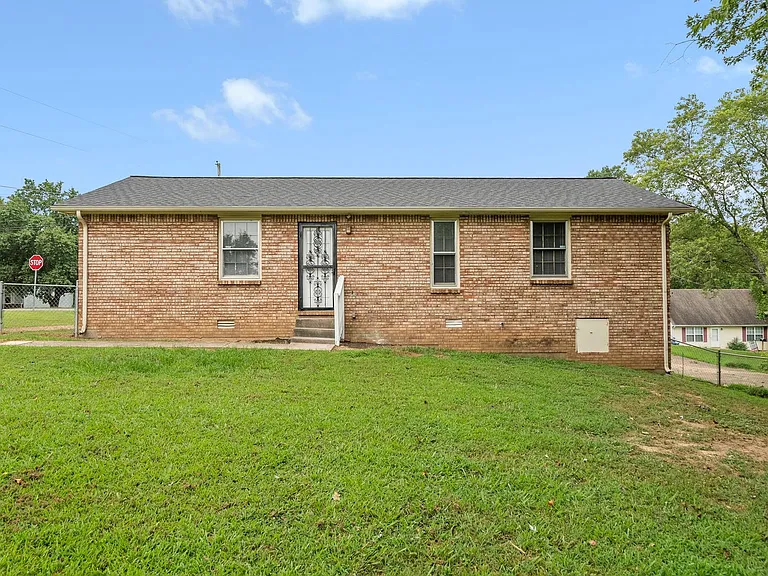 619 Ranch Hill Dr — Photo 32