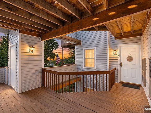 2nd image of 115 Stonyridge Drive Lincoln Park #115