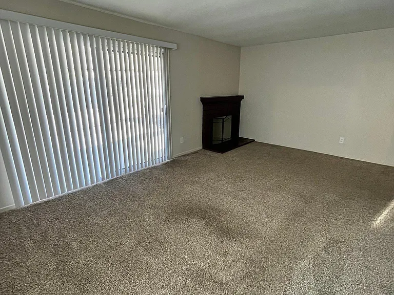 3952 Shenandoah Dr — Photo 14