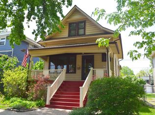 821 Circle Ave, Forest Park, IL 60130