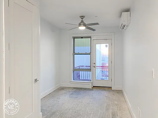 Rented by MySpaceNYC | media 2